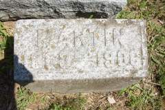 113999898_137418561579
